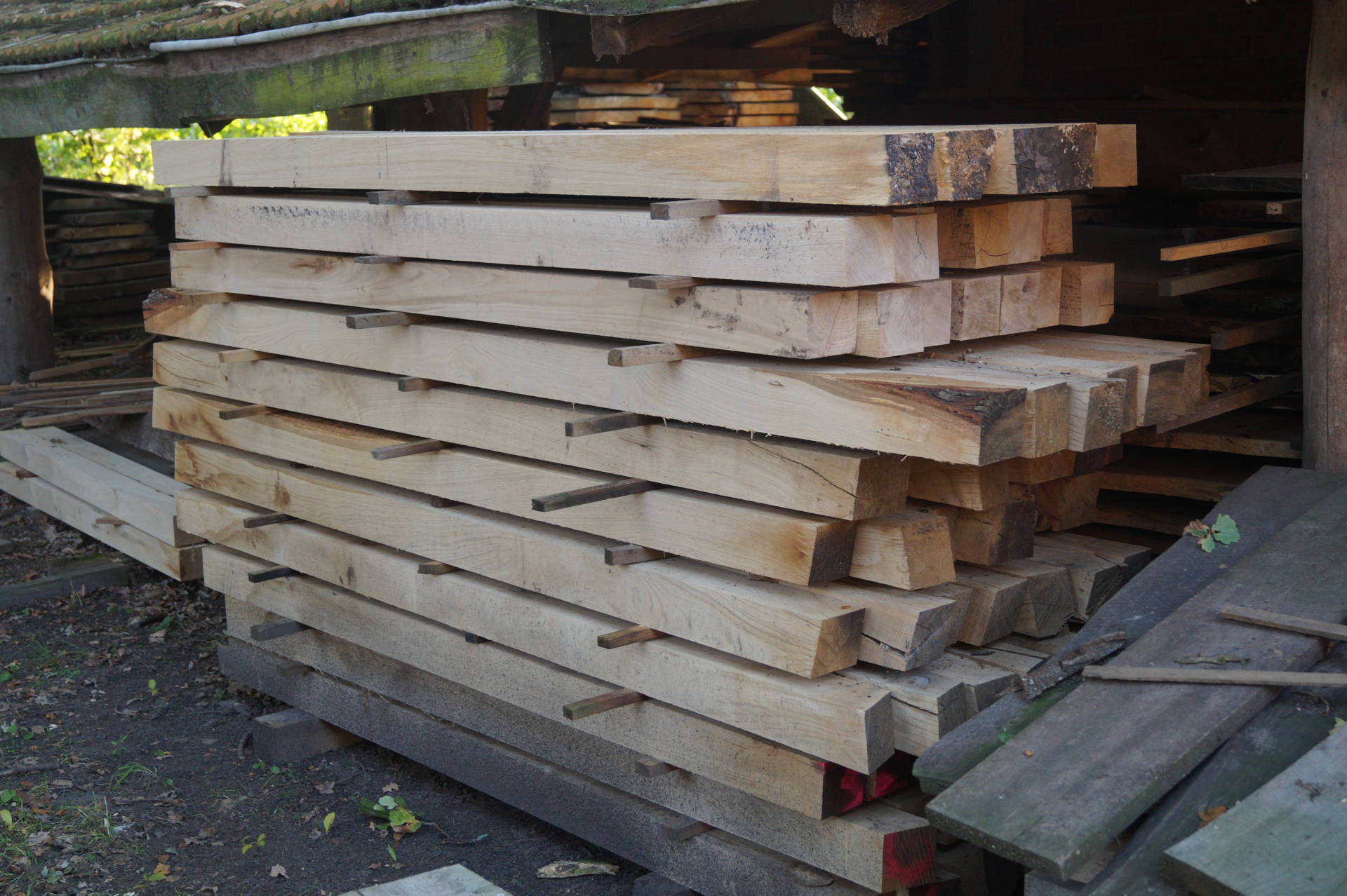 Kanthölzer gestappelt